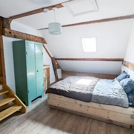 Les Repaires Inn Nans-sous-Sainte-Anne